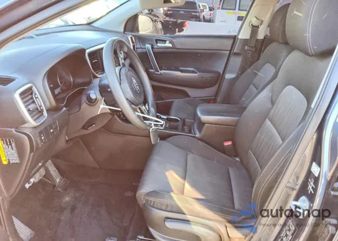 2020 Kia Sportage Lx z USA, uszkodzony, nr VIN KNDPM3ACXL7768304